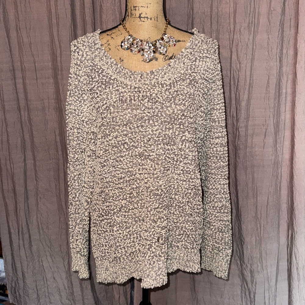 Francesca’s wallpaper brand sweatshirt with lace detail in back